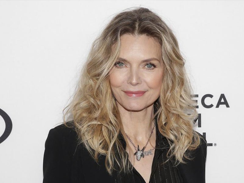Michelle Pfeiffer’s Thoughts on Fashion, Style, and Clean Beauty.